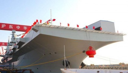 076型下水,四川喜提4万余吨巨舰,首个无人机“母舰”诞生?
