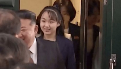 金正恩女儿首登国际舞台,引爆接班传闻!英国首相被架空,工党内斗成全武行…