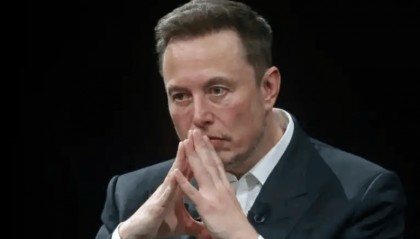 马斯克第一把火“烧大了”?培养4年的对华特工,身份全部曝光