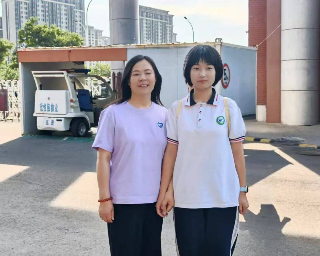自治区唯一双录取！包头一中这名学生被荣录空军女飞行学员