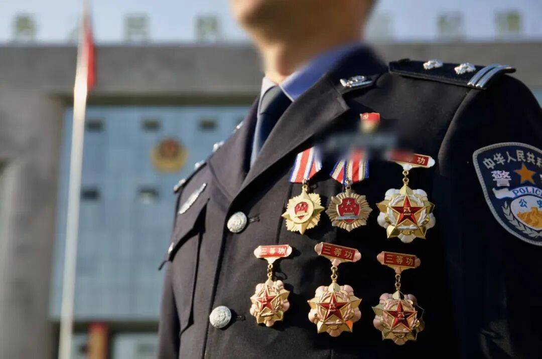 这个培训班,一半以上的学员不能露面