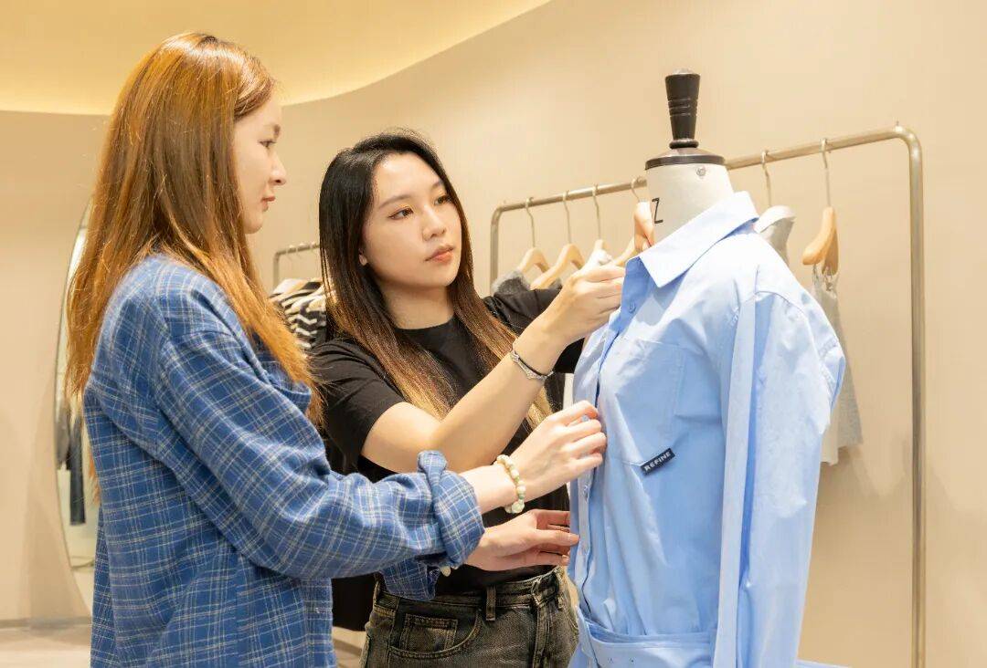 太酷了！15岁留学，虎门00后女孩回乡创立了自己的品牌