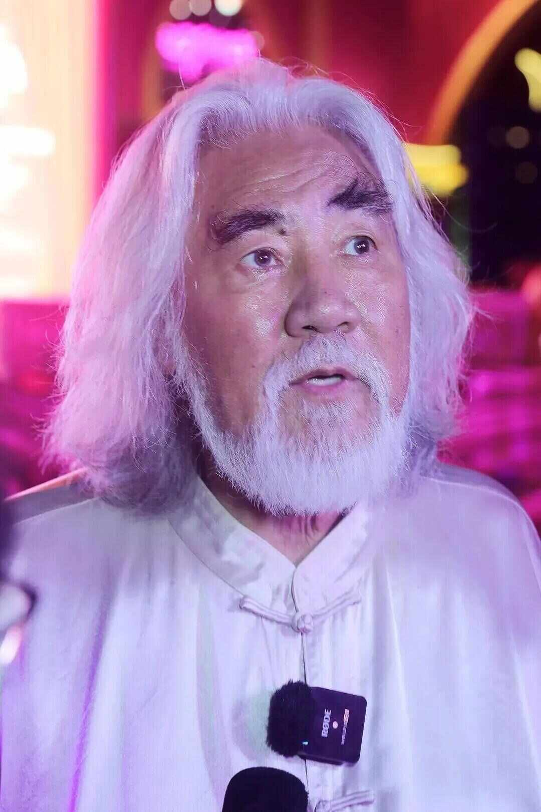 张纪中被指控涉嫌职务侵占,数额高达800多万,公司已报案;本人回应:100%属于前妻诬告