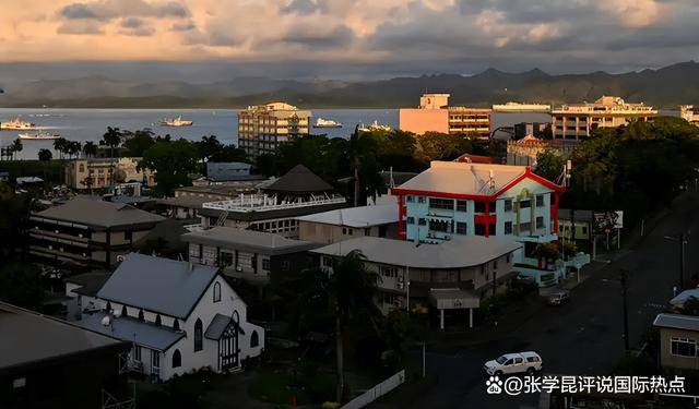 与华建交50周年当天，这国大使窜访台湾，这件事中方得要一个说法